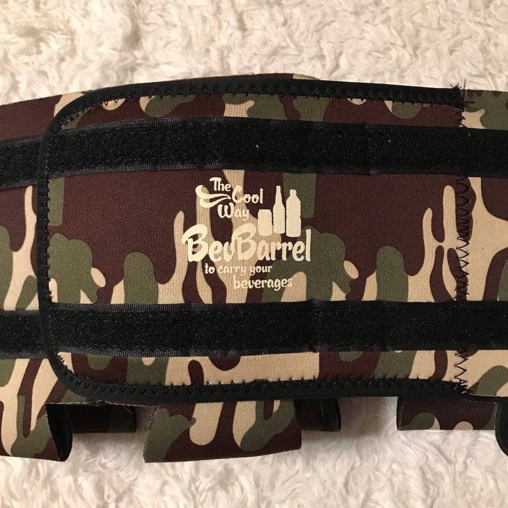 Bev Barrel Belt Bag